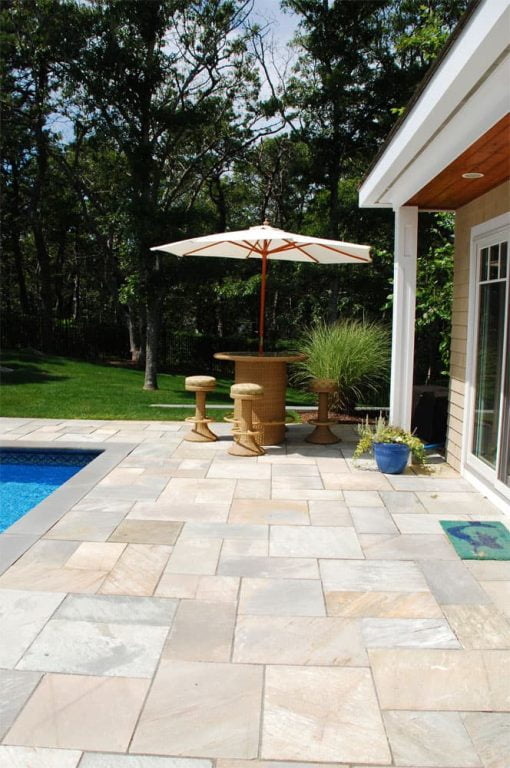 vineyard quartzite pavers patio