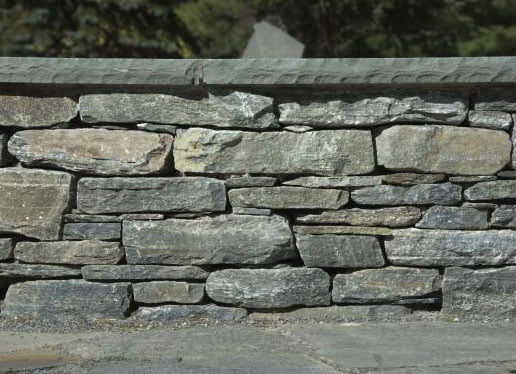 white line thick wallstone