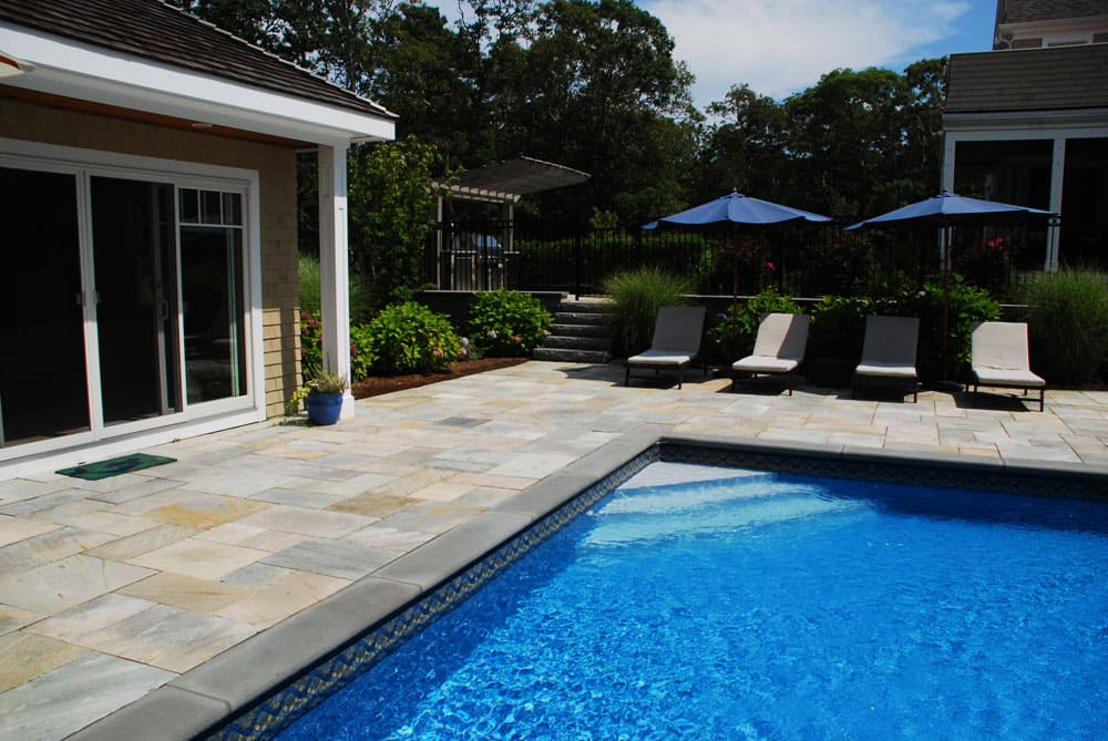 Vineyard Quartzite Pattern coping