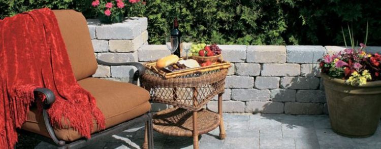 olde boston garden wall