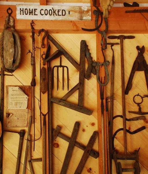 rough sawn pine barnboard