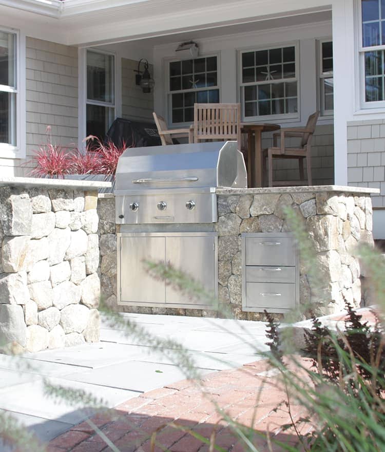Outdoor Kitchens