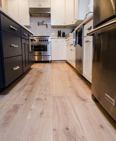 Engineered Hard Wood Floors - Oak Bluffs | StonewoodProducts.com