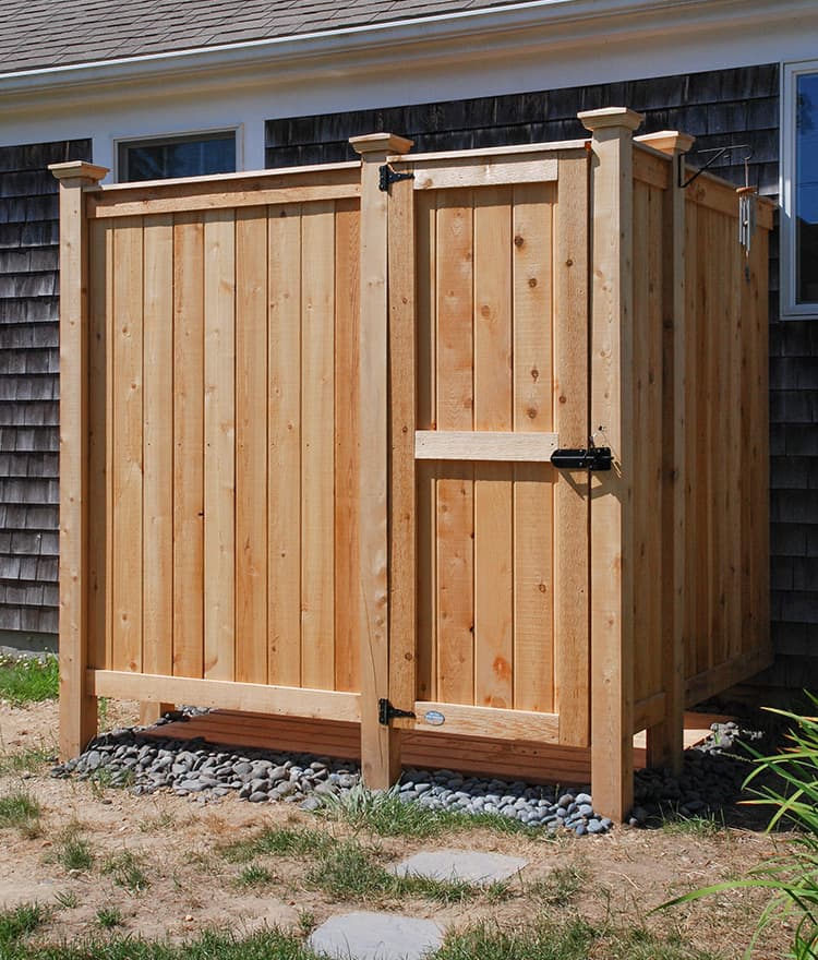 Outdoor Cedar Shower Caddy , Rustic Style Exterior Shower Storage 