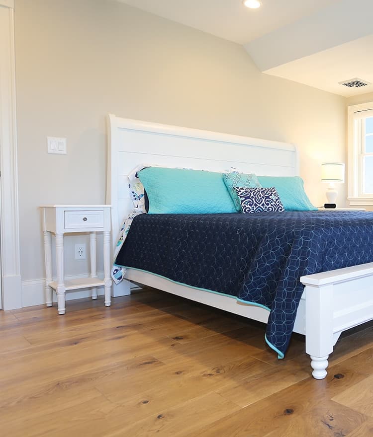 engineered-hardwood-wide-plank-flooring-chestnut-hill bedroom