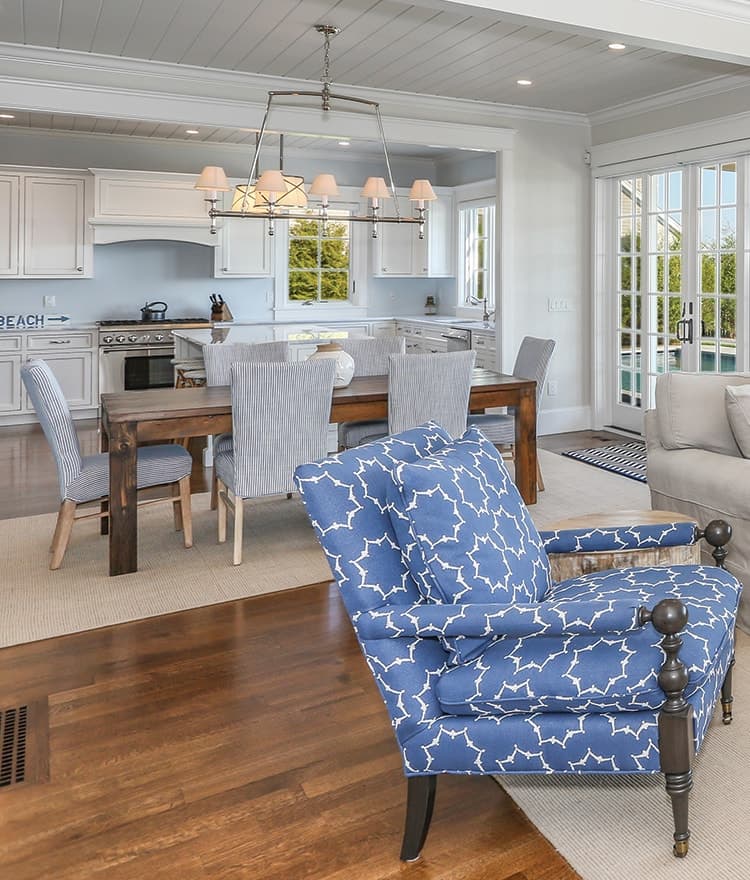 white-oak-hardwood-flooring kitchen