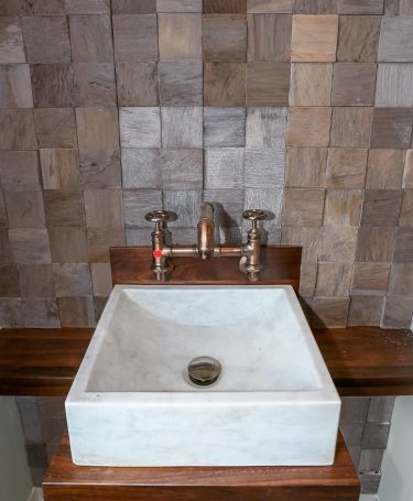 wall wood bathroom backsplash