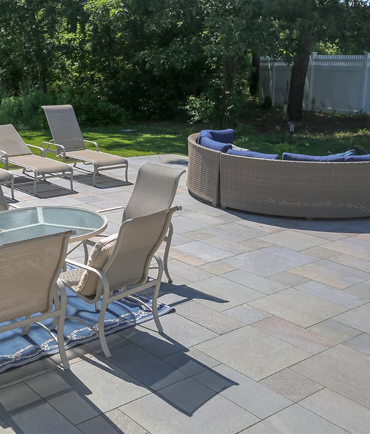 Patio with Everblue Bluestone Pavers