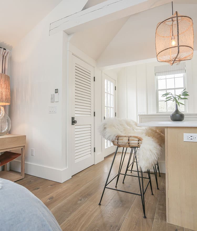 Cozy Cottage with Sawyer Mason Madaket installed