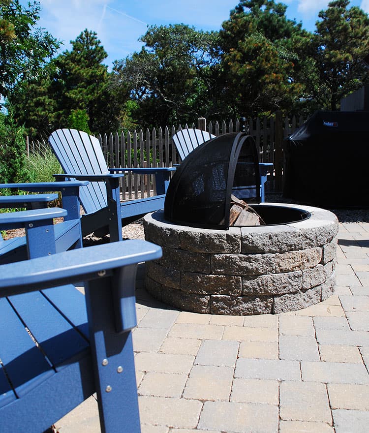 Backyard Fire Pit - Cape Cod Fire Pits with Spark Screen