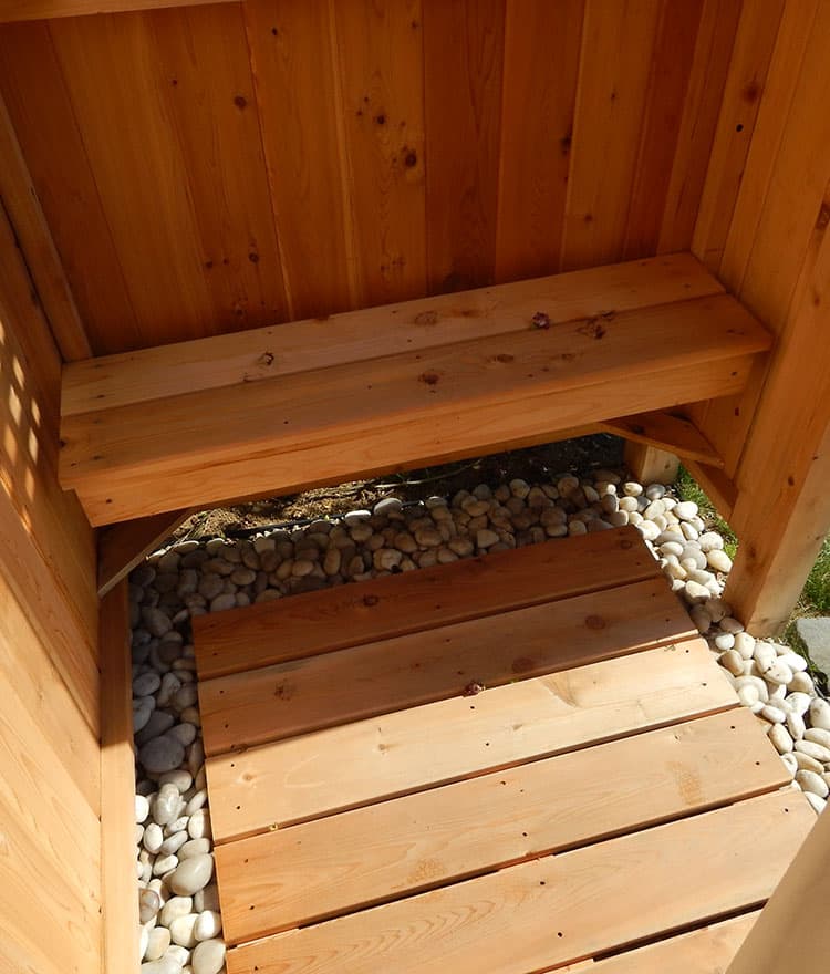 Deluxe Lattice Backyard Shower with Bench, Floor and Beach Pebbles