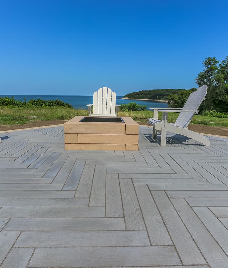 Herringbone Paver Pattern - Techo Bloc Borealis