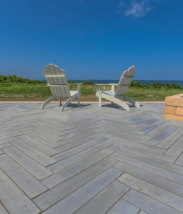 Herringbone Paver Pattern - Techo Bloc Borealis