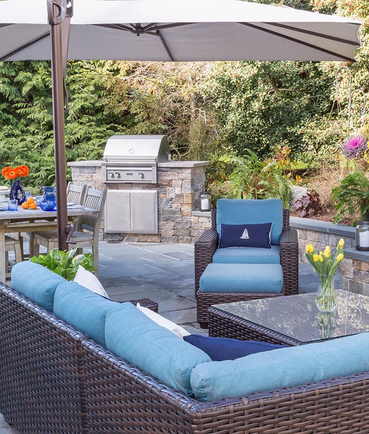 Outdoor Patio Fireplace with Outdoor Kitchen and Ebel Outdoor Furniture