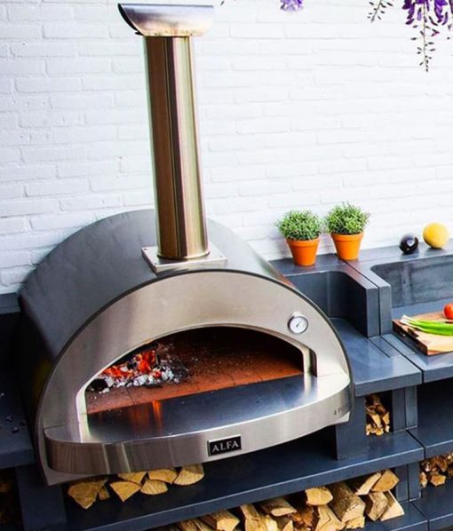 wood burning pizza oven