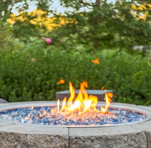 stone fiire pit back yard ideas